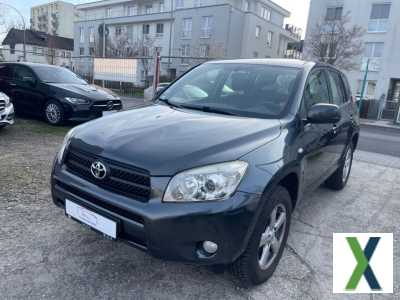 Foto Toyota RAV4 2.0 VVT-i 4x4 Sol Automatik