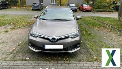 Foto Toyota Auris 1.8 Hybrid