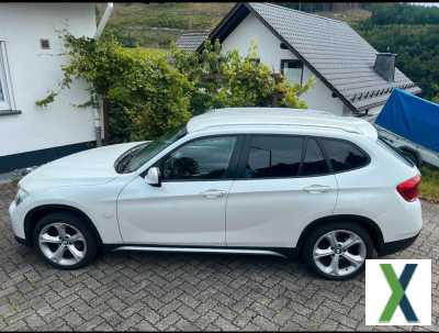 Foto BMW X1 18d Xdrive AUTOMATIK TÜV Xenon Klima AhK kein Tausch