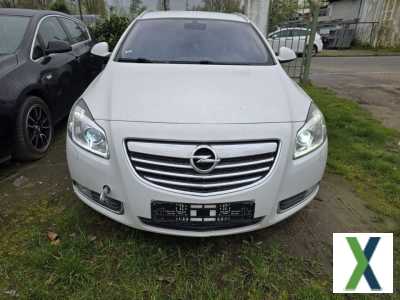 Foto Opel Insignia Sports Tourer 2.0 CDTI Automatik