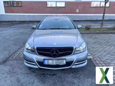 Foto Mercedes-Benz C 180 BlueEFFICIENCY Coupé Edition 1 Edition 1