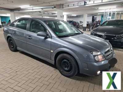 Foto Opel Vectra GTS 1.9 CDTI NAVI-LEDER-SITZ.-HZG.-6 GANG