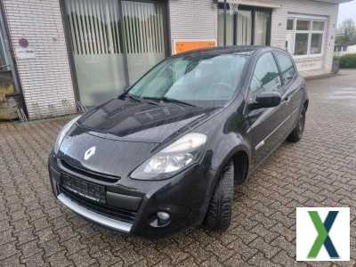 Foto RENAULT CLIO 1,2LTR BJ 09 NAVI / KLIMA / TÜV