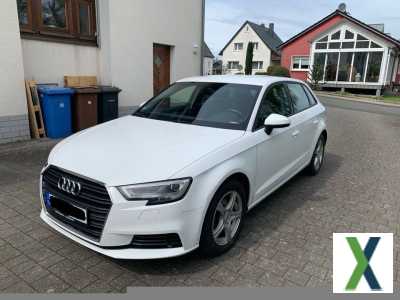 Foto Audi A3 35 TFSI Sportback - LED - 1. Hand Scheckheft
