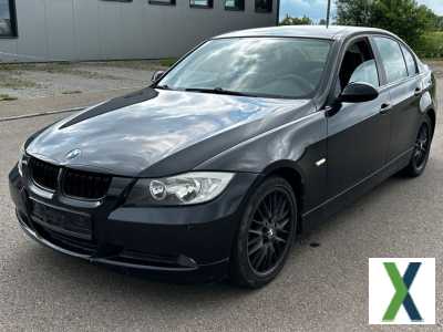 Foto BMW 318 Baureihe 3 Lim. 318i/ALUFELGEN/KLIMA/