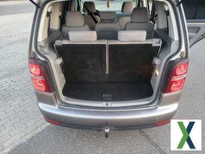 Foto VW Touran Gepflegtes 7 Sitze Familienfahrzeug