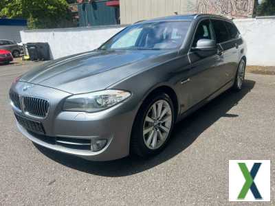Foto BMW 530D Tüv 10/2025 Panoramadach Automatik