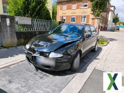 Foto Alfa Romeo 147 BJ 2003 1.Hand Scheckheft gepflegt 147 Tsd .Km