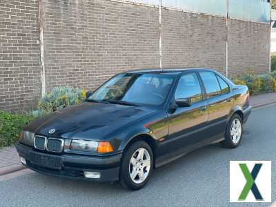 Foto BMW E36 320i Limousine **TÜV** Klimaanlage 2.Hand