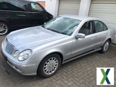 Foto Mercedes w211 3.2cdi TÜV NEUE