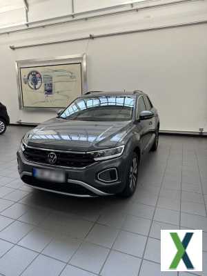 Foto VW T-Roc MOVE 2.0 l TDI SCR DSG 110 kW (150 PS) ACC AHK Standhz