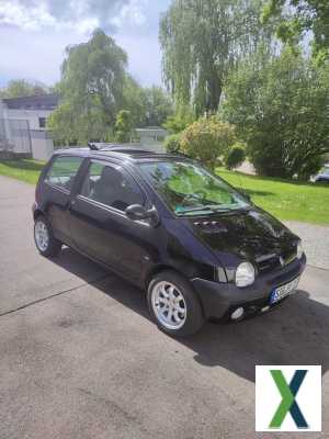 Foto Renault Twingo I 75 ps Bj. 05/2001 Tüv 8/2025 ab 15. 8. abzugeben