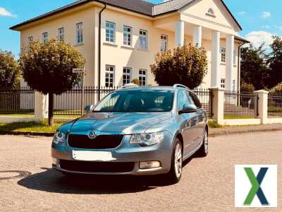 Foto Skoda Superb 2.0TDI DSG Autom. Euro5 1Hand *Klima*Navi*PDC*Sitzhz