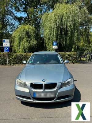 Foto BMW 318i E90