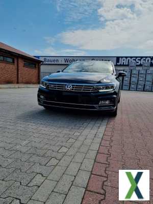 Foto Volkswagen Passat Variant 2.0 TDI SCR DSG Variant -