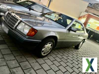 Foto Hier biete ich meinen Mercedes Benz W124 ce300 24v zum Verkauf an