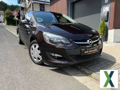 Foto Opel Astra J Lim 1.4 Turbo Edition ecoFlex AHK