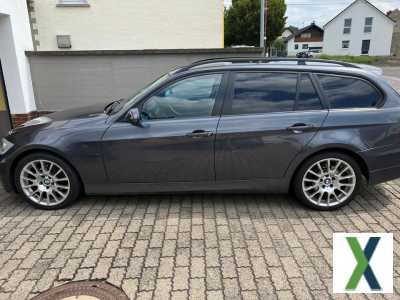 Foto BMW 318i touring -