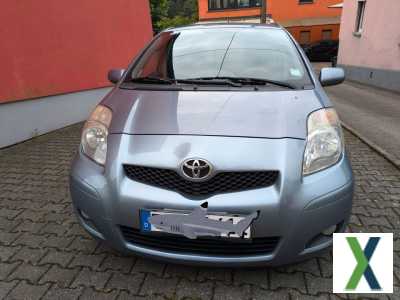 Foto Toyota Yaris 1,33-l-Dual-VVT-i Edition 6 Gänge