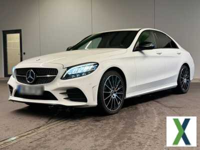 Foto Mercedes Benz C200 AMG LINE 4Matic 9G