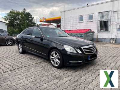 Foto Mercedes-Benz E 220 CDI BlueEFFICIENCY AVANTGARDE AVANTGARDE