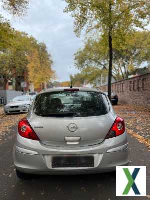 Foto Opel Corsa 1,0L mit 1,5 Jahre tüv FESTPREIS