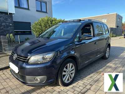 Foto Volkswagen Touran 2.0 TDI Style BMT NAVI AHK KAM XENON PANO SH
