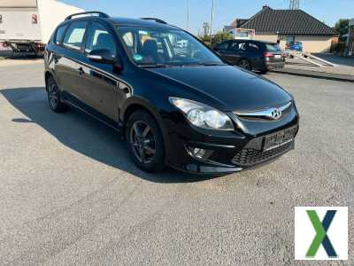 Foto Hyundai i30 CW 1.4 TÜV + INSPEKTION NEU