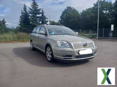 Foto Toyota Avensis Kombi, Automatik, Klima, Sitzheizung