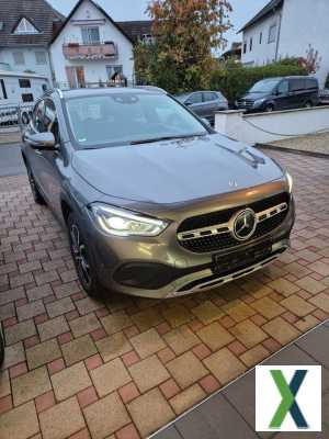 Foto Mercedes-Benz GLA 250 e Progressive DISTRO MBUX 360K LED HUD