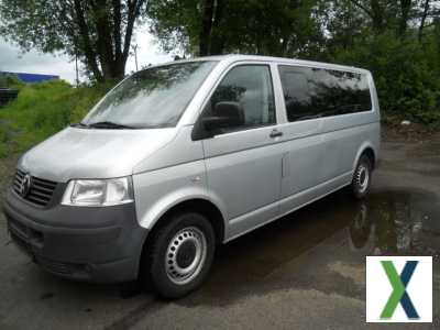 Foto VW T5 2.5 Transporter Caravelle 7 Sitzen.klima.Tisch