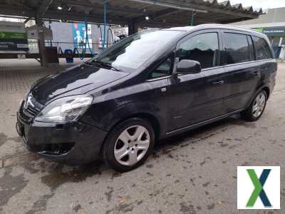Foto Opel Zafira B Family Plus+NAVI+XENON+PDC+SHZ+KLIMAAUT