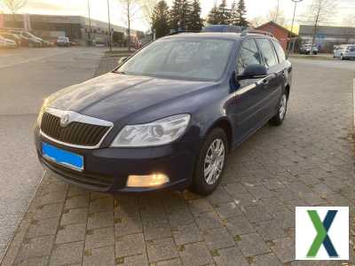 Foto Skoda Octavia 1.6 TDI Elegance Combi Elegance