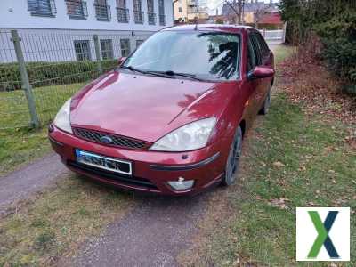 Foto Ford Focus Limousine 1.8 i - Tüv 7.25 -
