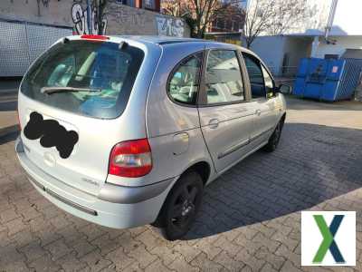 Foto Sehr Gut erhalten ,Renault Scenic . Benziner, Automatik Getriebe