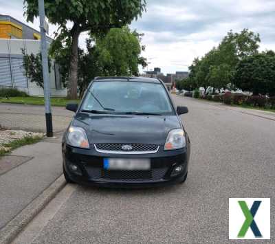 Foto Ford Fiesta 16V mit Ethanol kompatibel