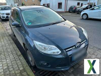 Foto Ford Focus 1.0 EcoBoost+KLIMA+SHZ.+AHK.+TÜV