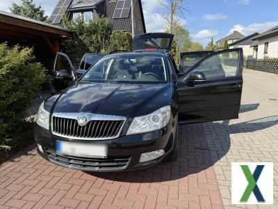 Foto Škoda Octavia Combi 1.6 Benzin | EZ 05/2009 | TÜV 05/2026 | AHK |