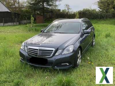 Foto Mercedes-Benz E 350 CGI T BlueEFFICIENCY AVANTGARDE AVANTGARDE