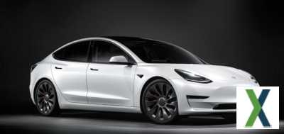 Foto Tesla Model 3 Allradantrieb mit Dualmotor Performa